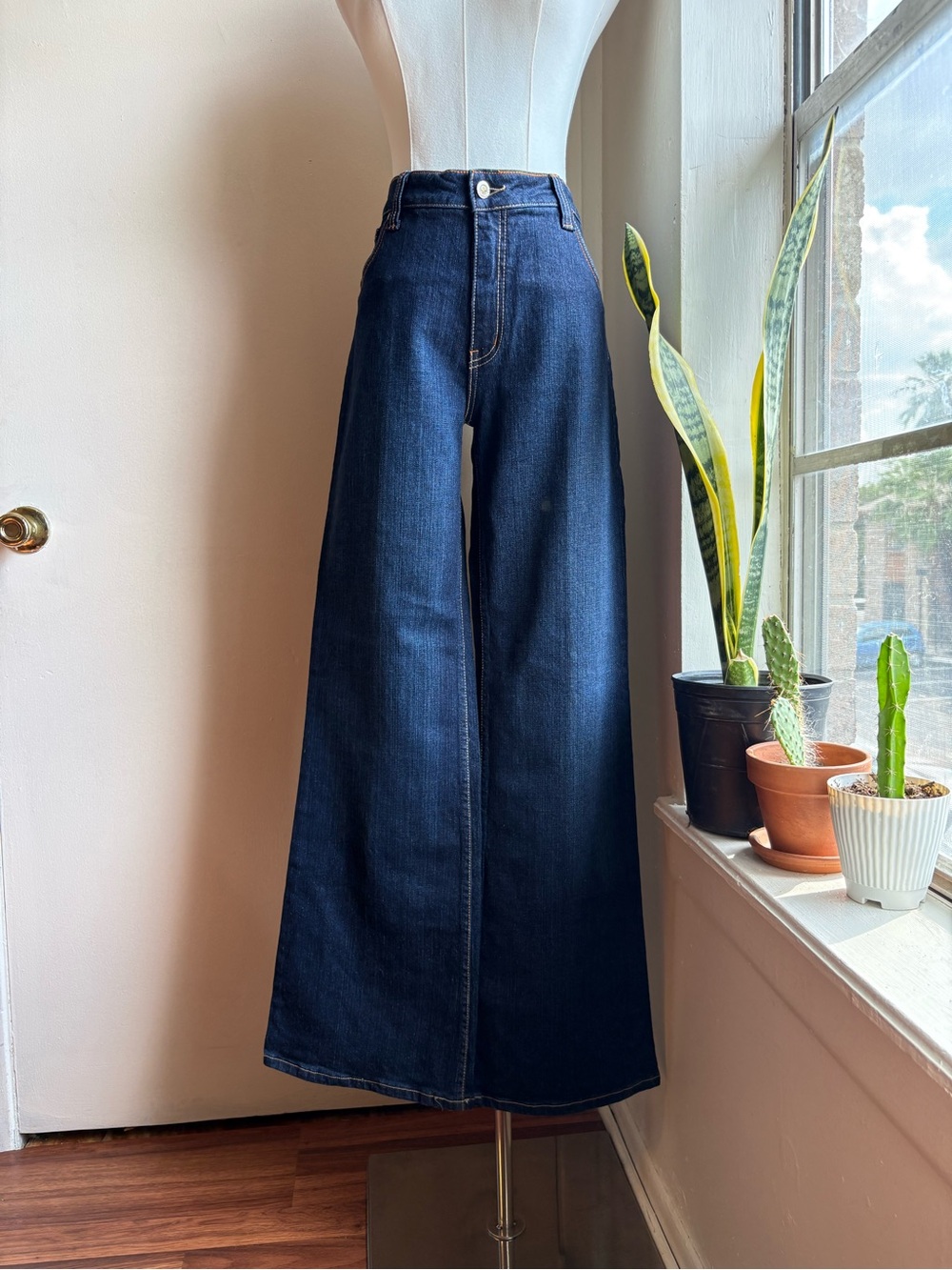 Lawman high rise bare back dark wash jeans